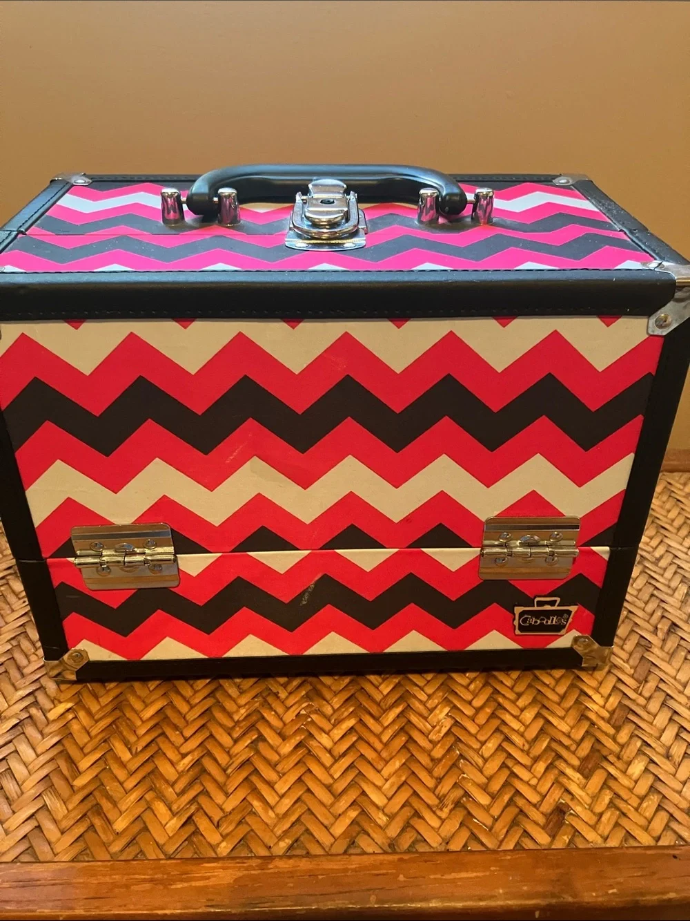 Caboodles Pink Chevron Train Case Storage Box Vintage no key